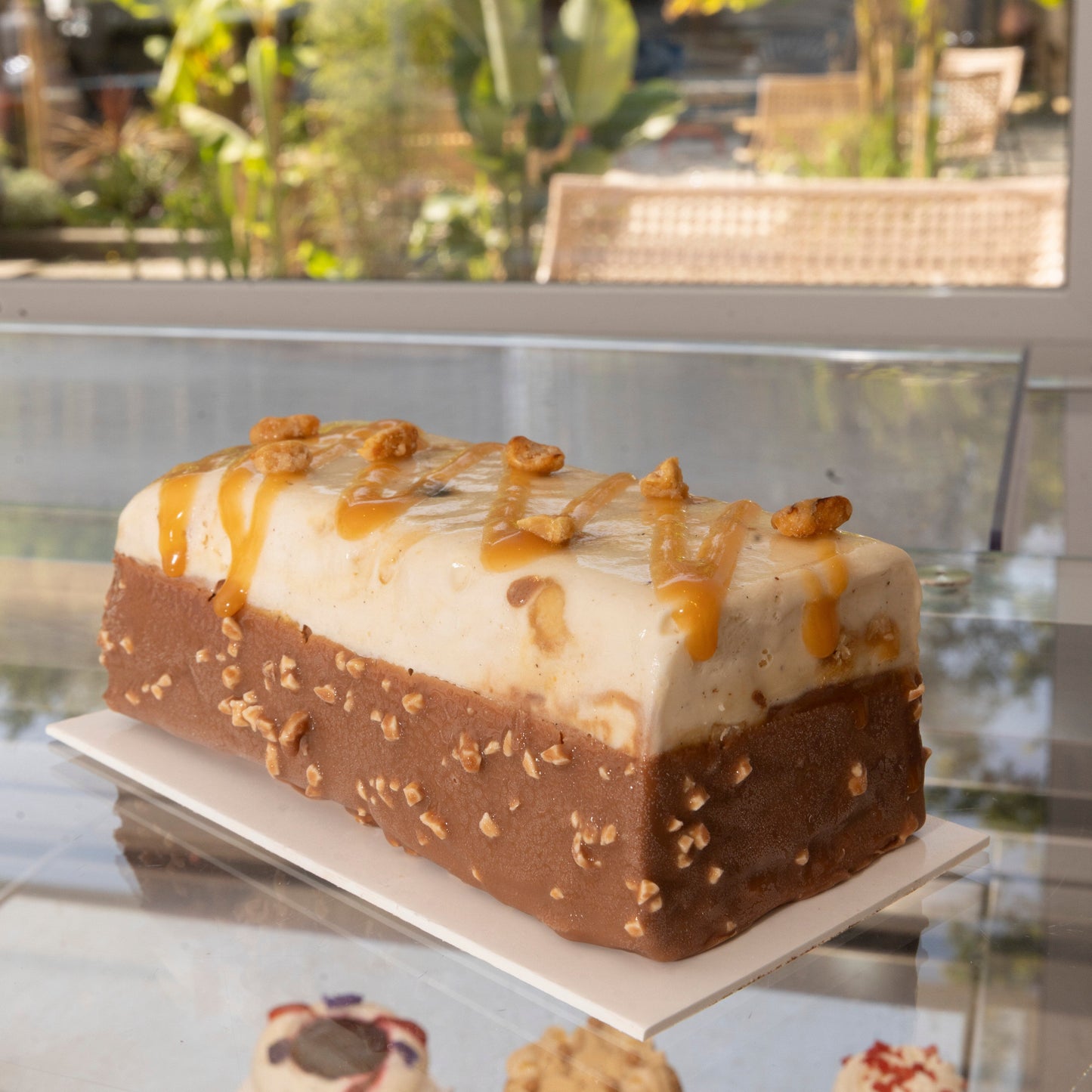 Vacherin Peanuts