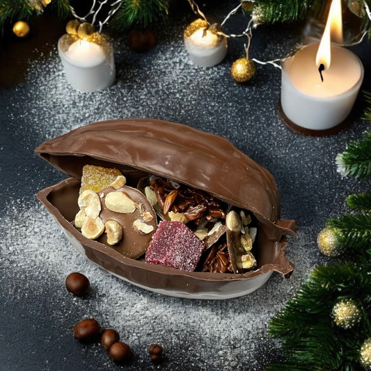 Cabosse de cacao en chocolat garni